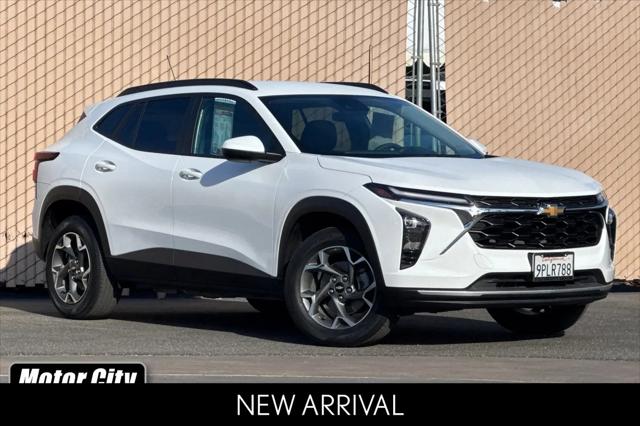2025 Chevrolet Trax FWD LT for sale in Bakersfield, CA