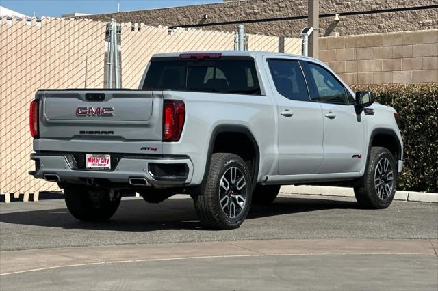 2025 GMC Sierra 1500 4WD Crew Cab Short Box AT4