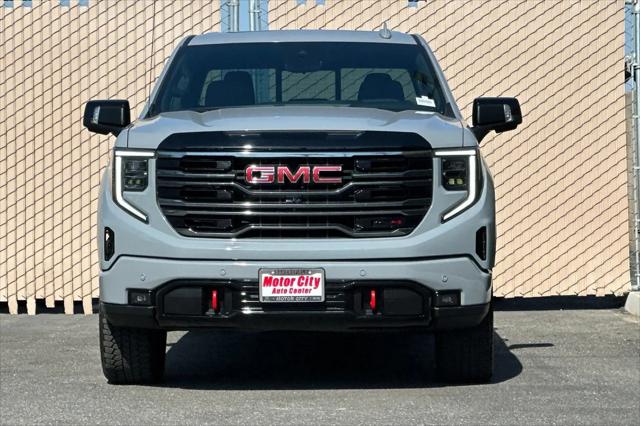 2025 GMC Sierra 1500 4WD Crew Cab Short Box AT4