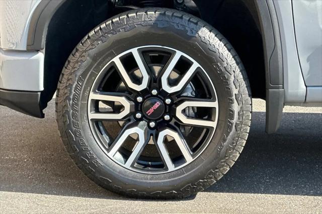 2025 GMC Sierra 1500 4WD Crew Cab Short Box AT4