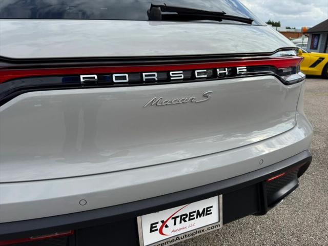 2022 Porsche Macan S