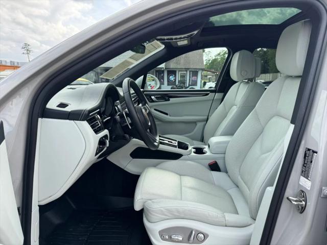 2022 Porsche Macan S