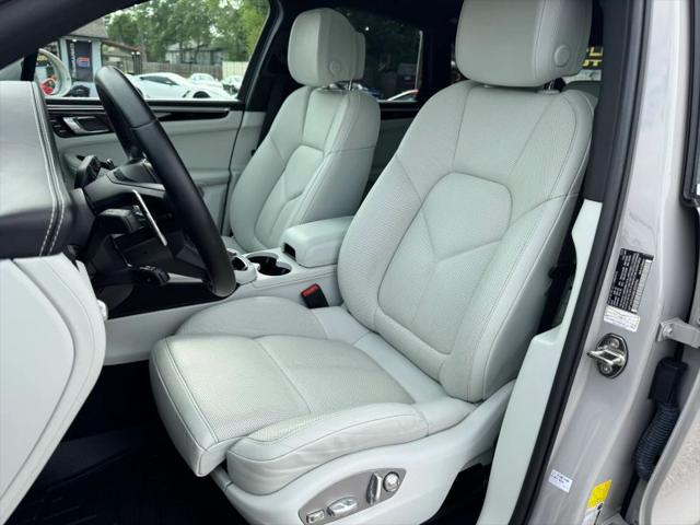 2022 Porsche Macan S