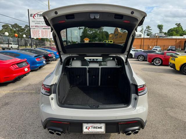 2022 Porsche Macan S