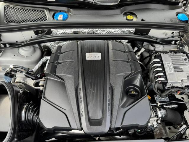 2022 Porsche Macan S