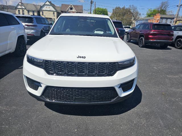 2023 Jeep Grand Cherokee Limited 4x4 2023 Jeep Grand Cherokee Limited 4x4