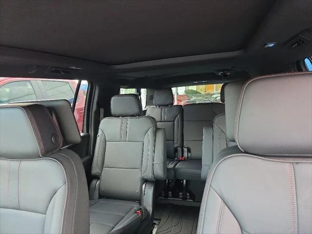 2026 Chevrolet Suburban RST, 4WD