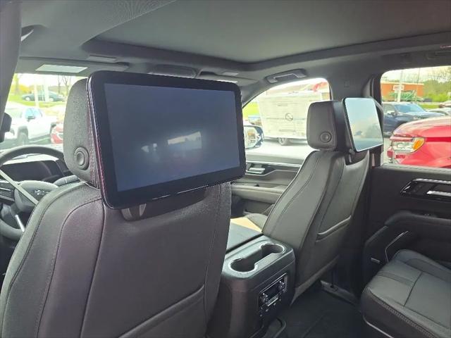 2026 Chevrolet Suburban RST, 4WD