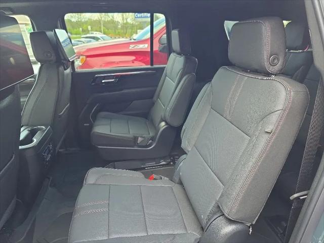 2026 Chevrolet Suburban RST, 4WD