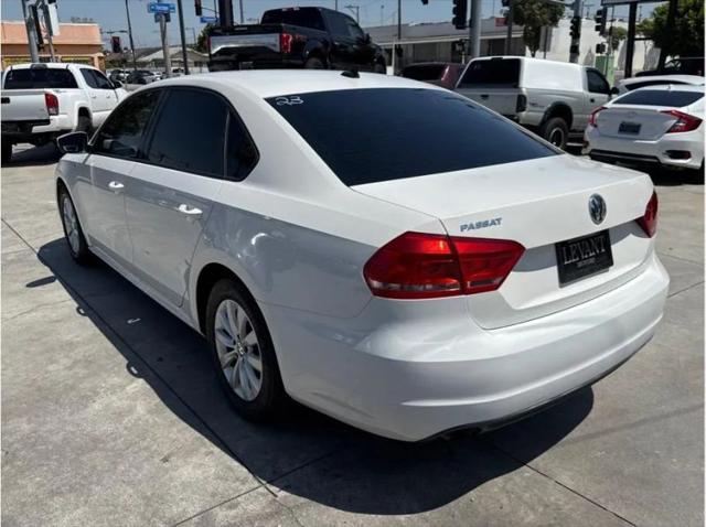 2014 Volkswagen Passat 2.5L Wolfsburg Edition