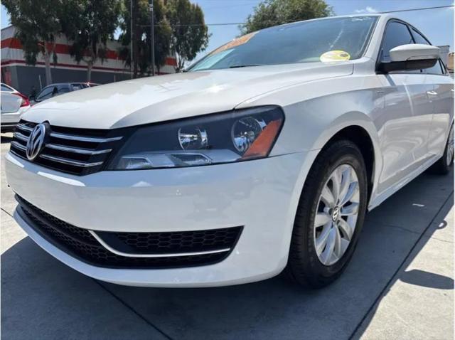 2014 Volkswagen Passat 2.5L Wolfsburg Edition