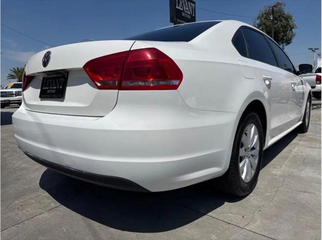 2014 Volkswagen Passat 2.5L Wolfsburg Edition