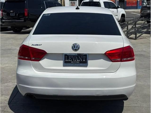 2014 Volkswagen Passat 2.5L Wolfsburg Edition