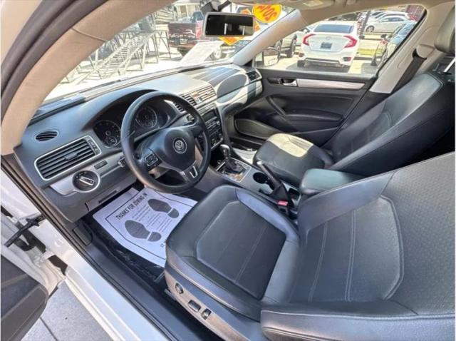 2014 Volkswagen Passat 2.5L Wolfsburg Edition