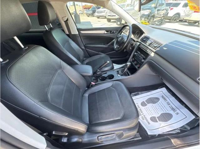 2014 Volkswagen Passat 2.5L Wolfsburg Edition