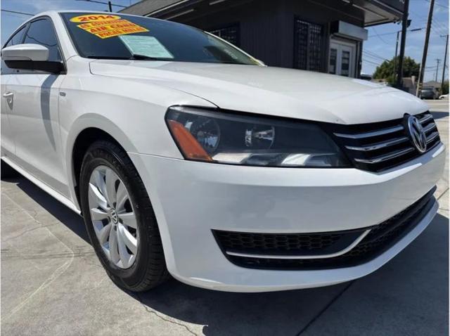 2014 Volkswagen Passat 2.5L Wolfsburg Edition