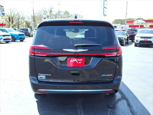 2024 Chrysler Pacifica Hybrid Select