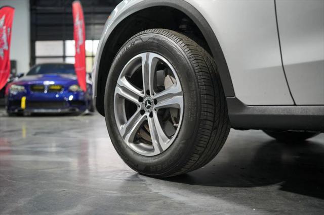 2020 Mercedes-Benz GLC 300