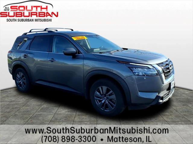 2022 Nissan Pathfinder SV