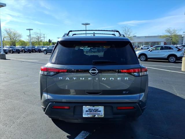 2022 Nissan Pathfinder SV