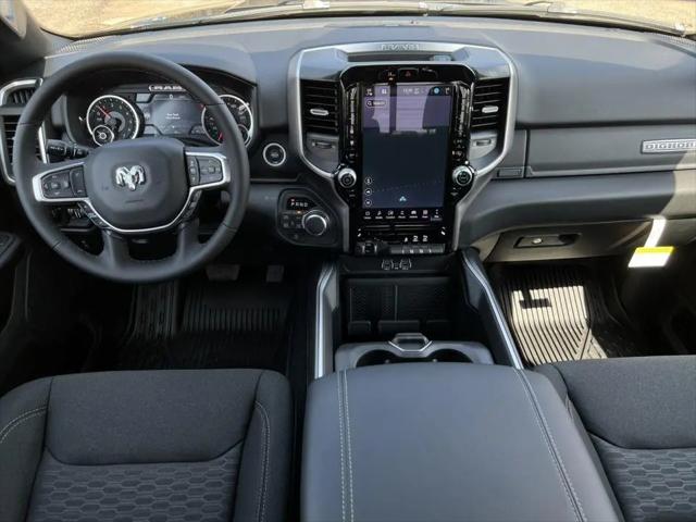 2026 Ram 1500 Big Horn Crew Cab 4x4 5'7" Box