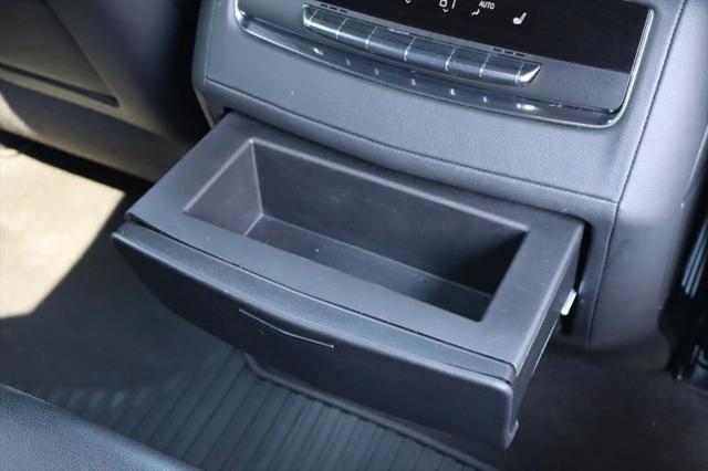 2023 Cadillac Escalade 2WD Luxury