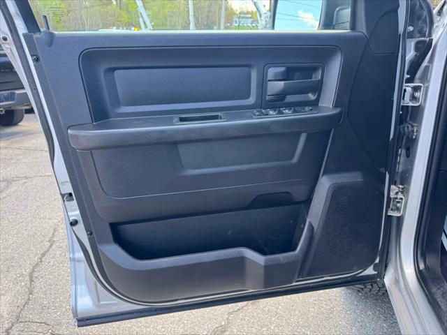 2019 Ram 1500 Classic Express Quad Cab 4x4 6'4" Box