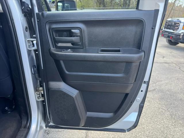 2019 Ram 1500 Classic Express Quad Cab 4x4 6'4" Box