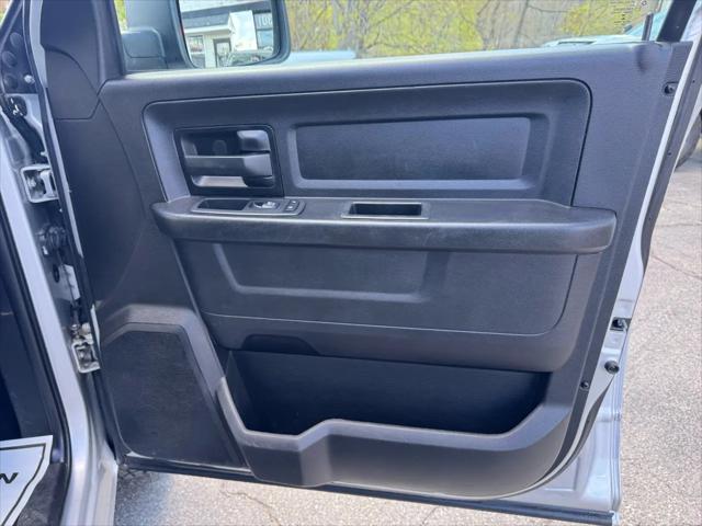 2019 Ram 1500 Classic Express Quad Cab 4x4 6'4" Box