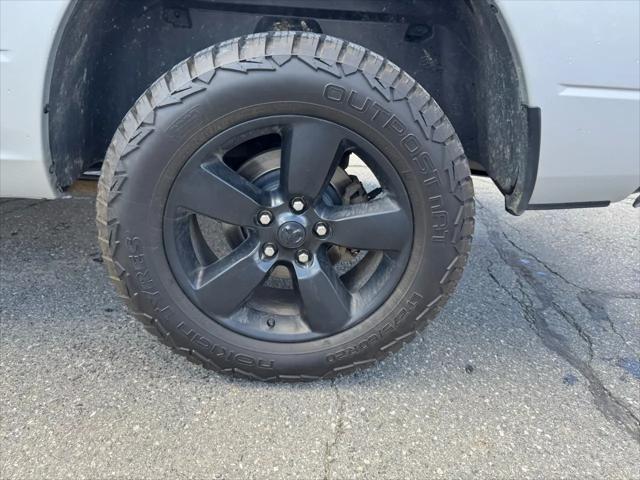 2019 Ram 1500 Classic Express Quad Cab 4x4 6'4" Box