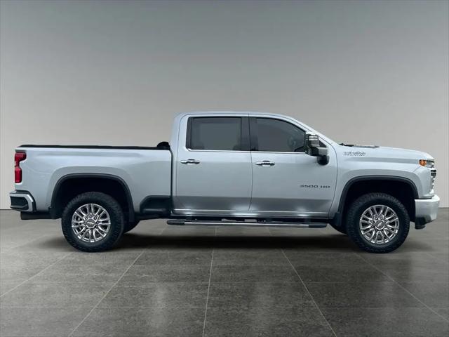 2022 Chevrolet Silverado 3500HD 4WD Crew Cab Standard Bed High Country