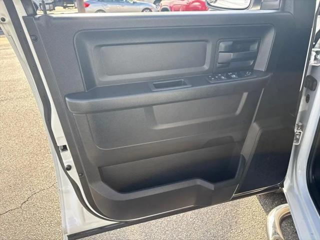 2019 Ram 1500 Classic Express Quad Cab 4x4 6'4" Box