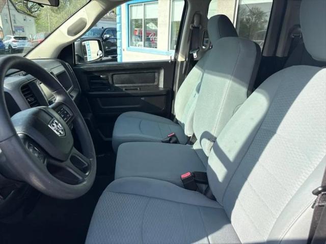 2019 Ram 1500 Classic Express Quad Cab 4x4 6'4" Box