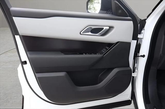 2026 Land Rover Range Rover Velar P250 Dynamic SE