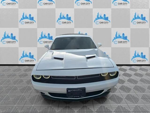 2018 Dodge Challenger SXT Plus