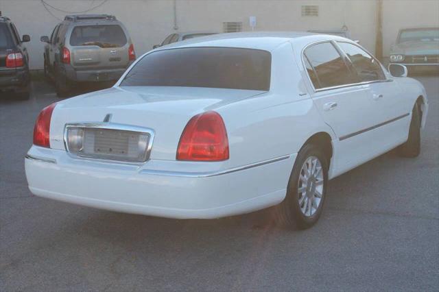 2006 Lincoln Town Car Signature