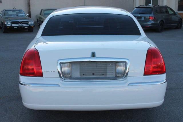 2006 Lincoln Town Car Signature