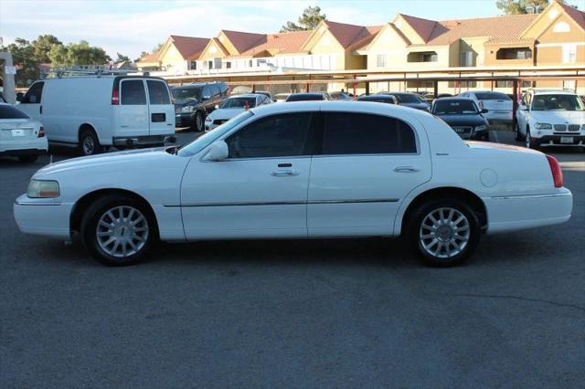 2006 Lincoln Town Car Signature