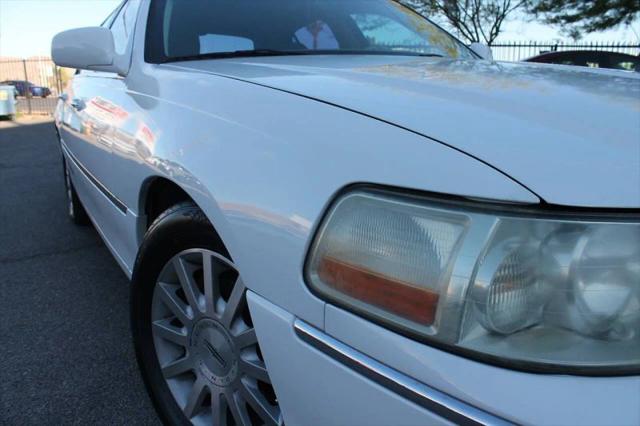 2006 Lincoln Town Car Signature