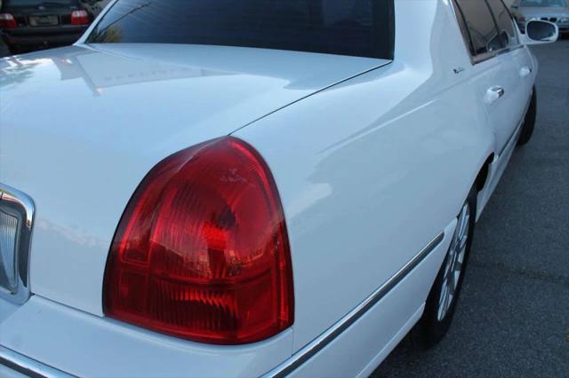 2006 Lincoln Town Car Signature