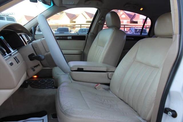 2006 Lincoln Town Car Signature