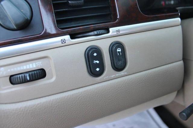 2006 Lincoln Town Car Signature