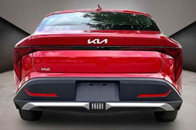 2025 Kia K4 LXS