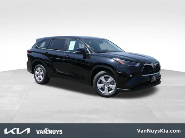 2024 Toyota Highlander LE for sale in Van Nuys, CA