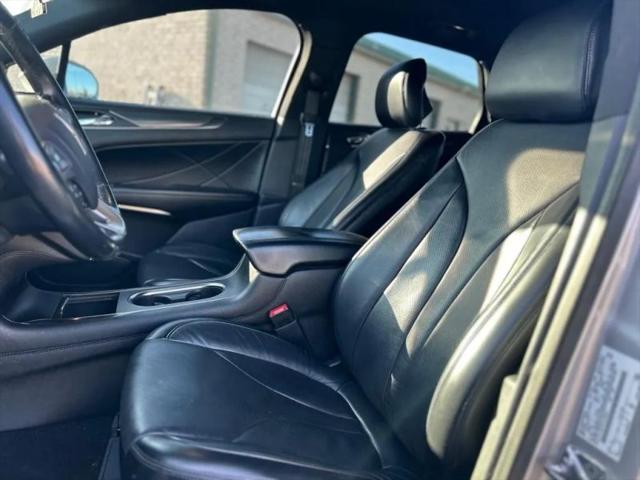 2015 Lincoln MKC Base