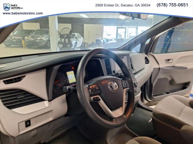 2017 Toyota Sienna L 7 Passenger
