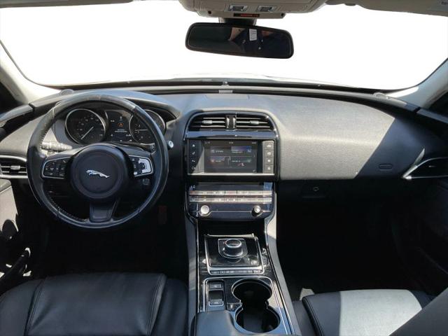 2017 Jaguar XE 25t Premium