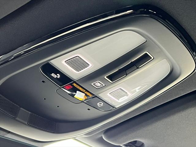 2026 Volvo XC60 B5 Ultra Black Edition