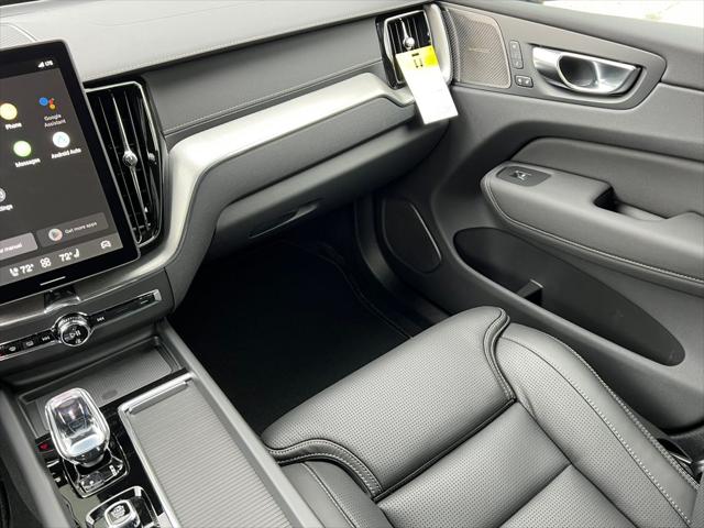 2026 Volvo XC60 B5 Ultra Black Edition