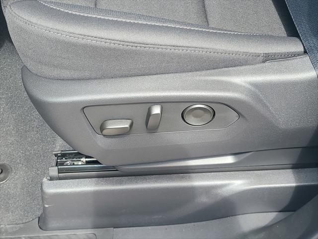 2026 Chevrolet Silverado 1500 4WD Crew Cab Short Bed Custom Trail Boss